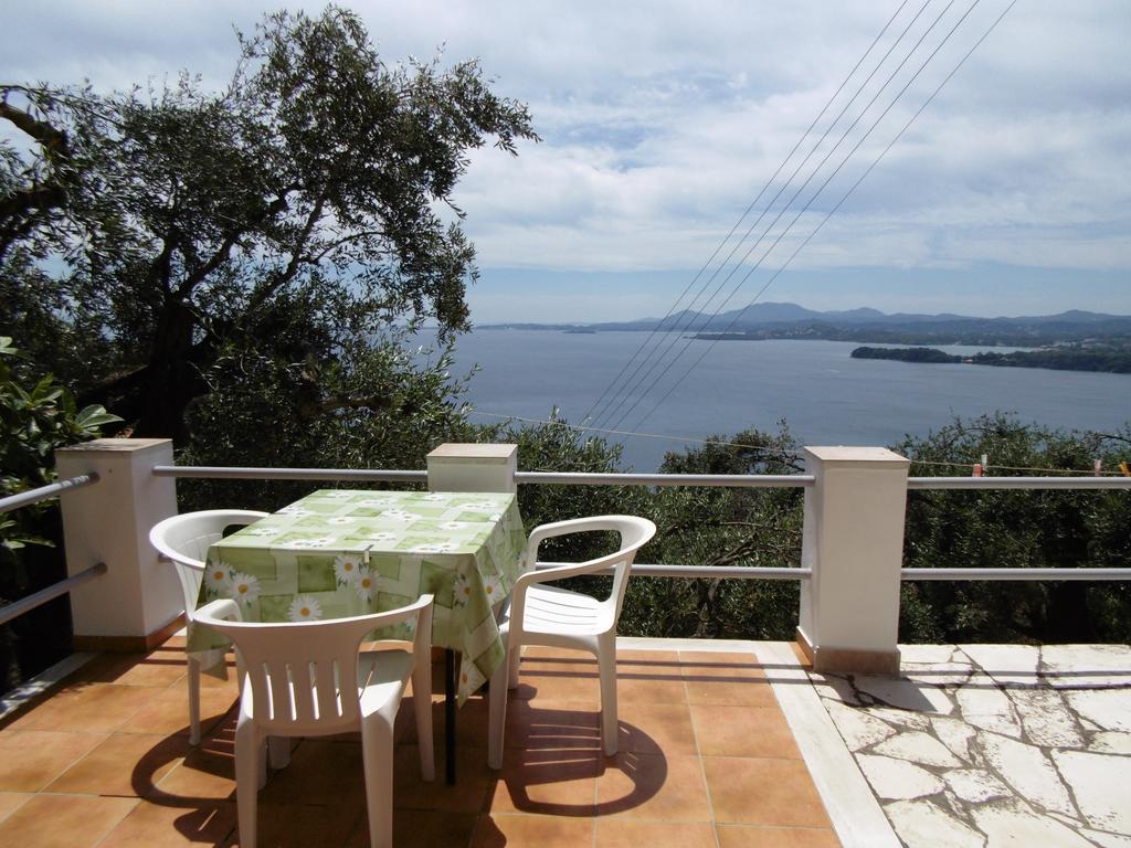 Villa Elli Panoramic View Ípszosz Szoba fotó